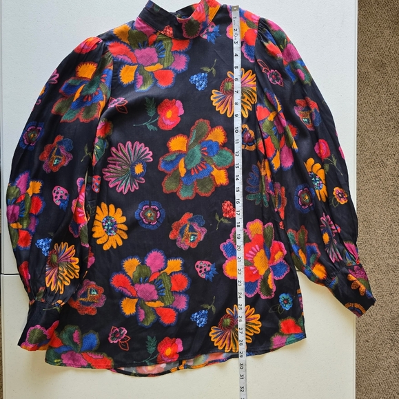 FARM Rio Lily's Garden Mock Neck Blouse Women's XS Floral Colorful Vacation - Picture 7 of 12